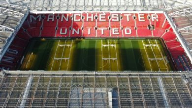 Manchester Utd owners consider selling club