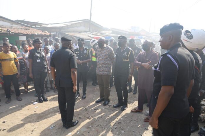 interior-minister-consoles-victims-of-kantamanto-fire