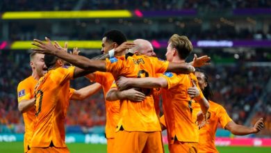 2022 World Cup: Netherlands score two late goals to beat Senegal