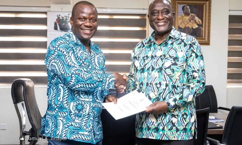 Alan hands over Trade Ministry to Samuel Abu Jinapor