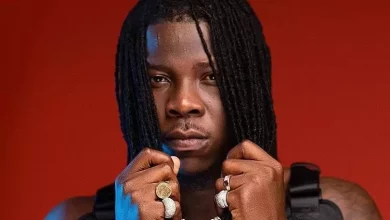 Stonebwoy's manager’s phone gets stolen during Berekum concert