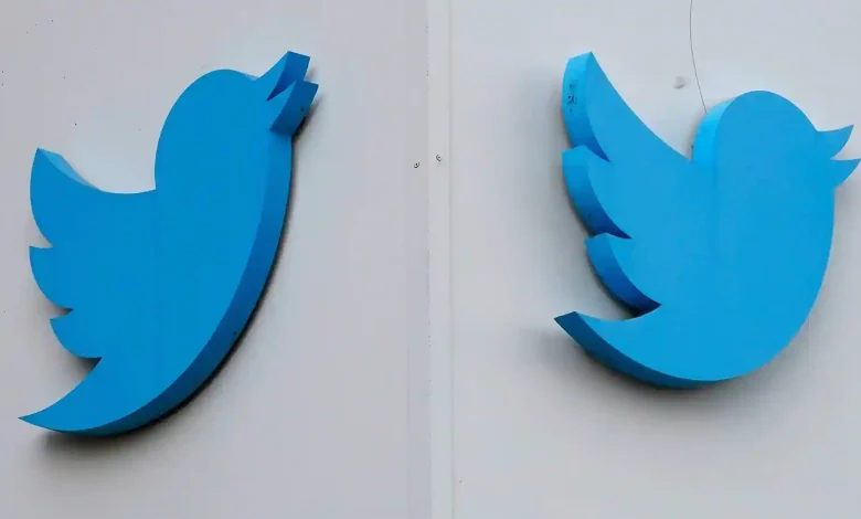 Twitter’s bird statue sells for US$100,000 at auction