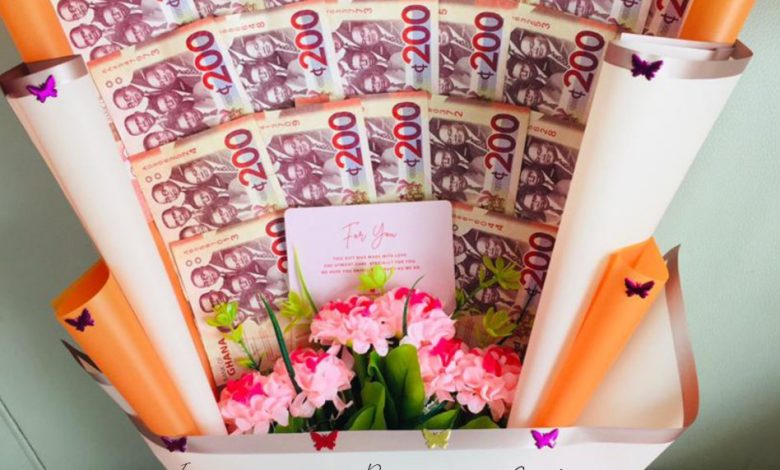 Stop using Cedi banknotes as bouquet and hampers for gifts - BoG