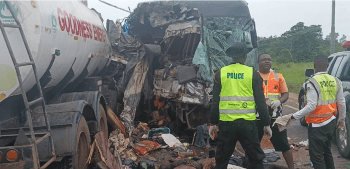 C/R: 15 feared dead, others injured after Yutong bus collided with fuel tanker