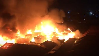 Fire engulfs shops at Madina-Ritz Junction (VIDEO)