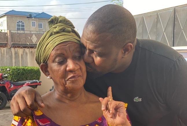 John Dumelo loses his mother