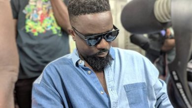 It’s about time Tema motorway gets fixed – Sarkodie joins campaign